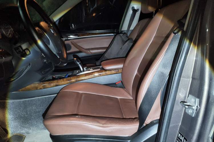 Used BMW X5 2011 xDrive35i Leading Model Left Front Seat