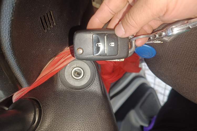 Used CHANGAN OSHAN CX70 2016 1.6L Manual Luxury Model
