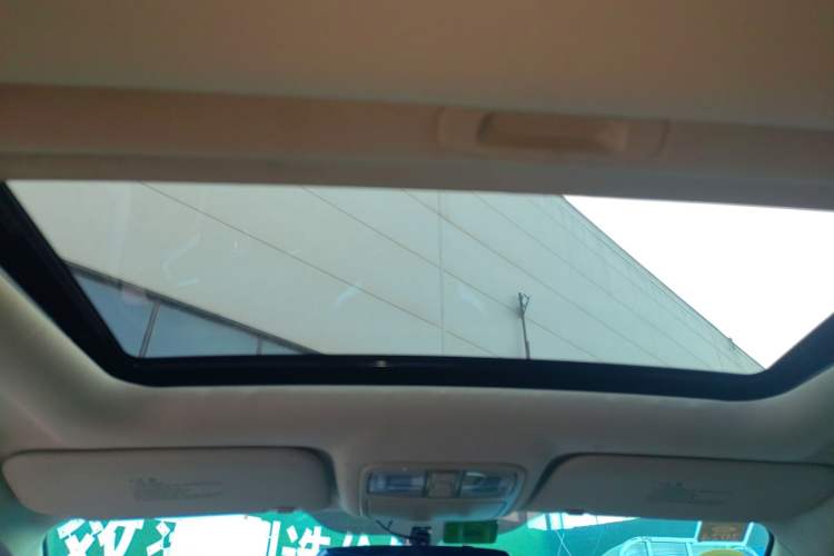 Used Changan Eado 2015 1.6L Manual Luxury Model China IV Standard
