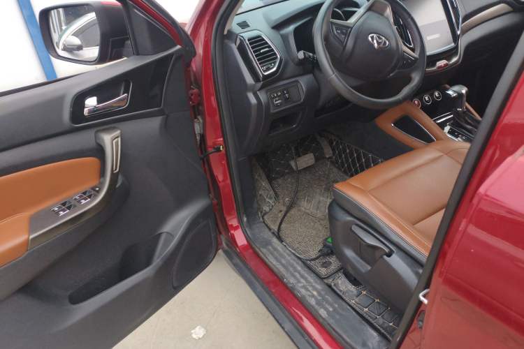 Used Oshan CX70 2017 Facelifted CX70T 1.5T Automatic Luxury Edition