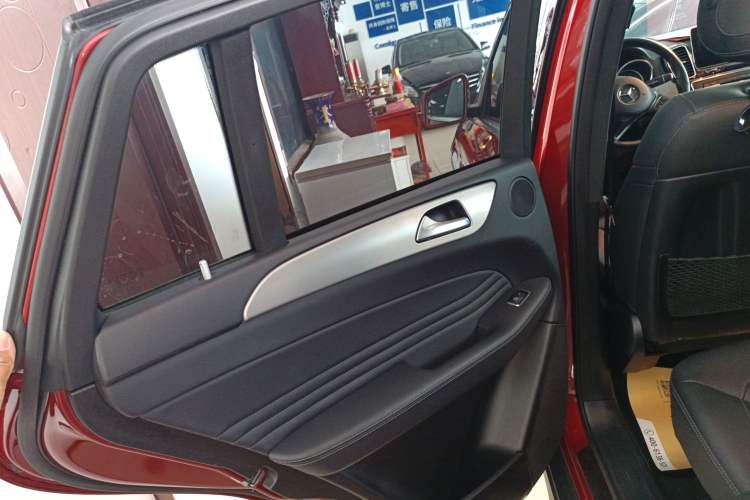 Used Mercedes-Benz GLE Coupe 2017 GLE 320 4MATIC Coupe SUV
