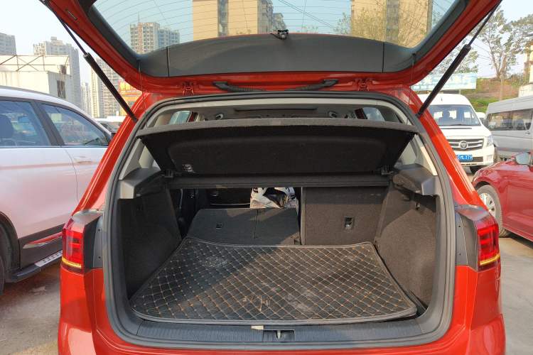 Used Volkswagen Golf Sportsvan 2016 230TSI Automatic Trend Edition