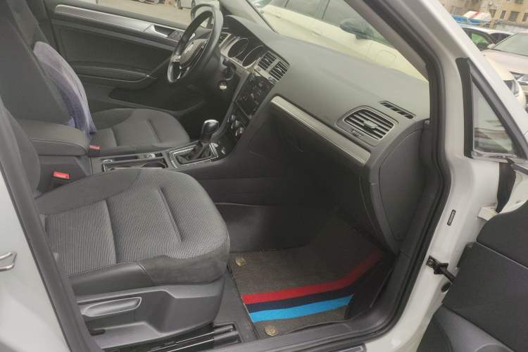 Used Volkswagen Golf 2020 280TSI DSG Comfort Version
