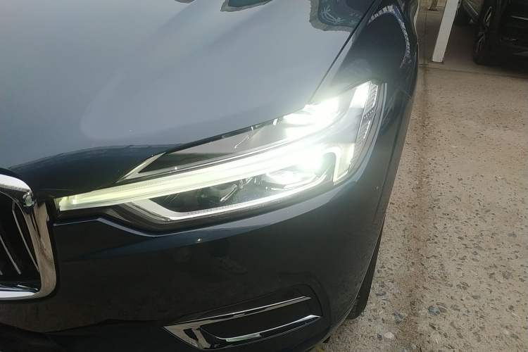 Used Volvo XC60 2021 T5 4x4 Smart Luxury Edition Left Front Headlight