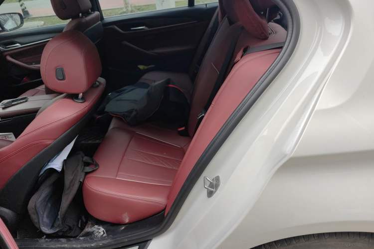 Used BMW 5 Series 2022 Restyled 530Li Leading Edition M Sport Package Interior 4