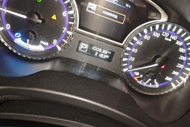 Used Infiniti QX60 (Import) 2016 2.5 S/C Hybrid Two-Wheel-Drive Excellence Edition China V Standard
