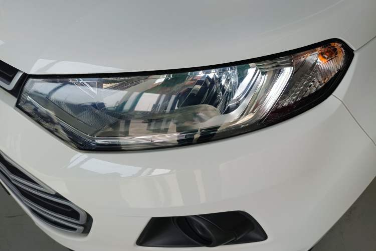 Used Ford EcoSport 2013 1.5L Automatic Fashion Model Left Front Headlight