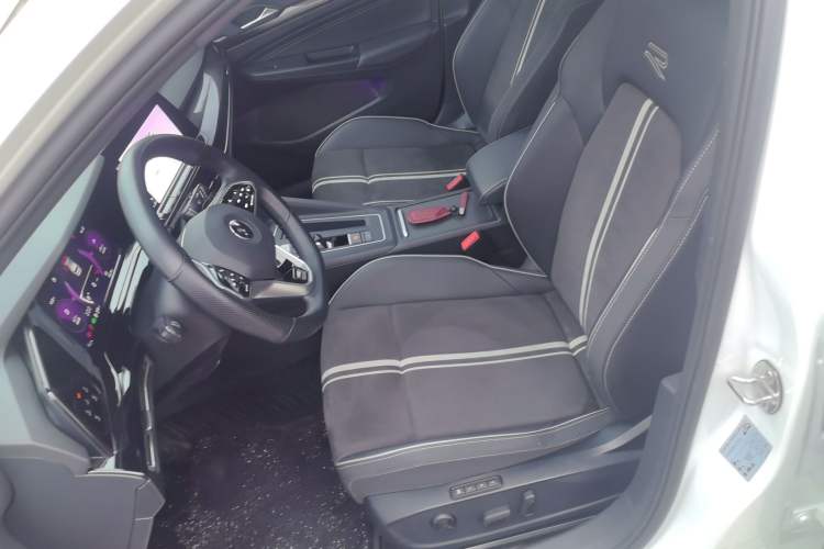 Used Volkswagen Golf 2021 280TSI DSG R-Line Left Front Seat