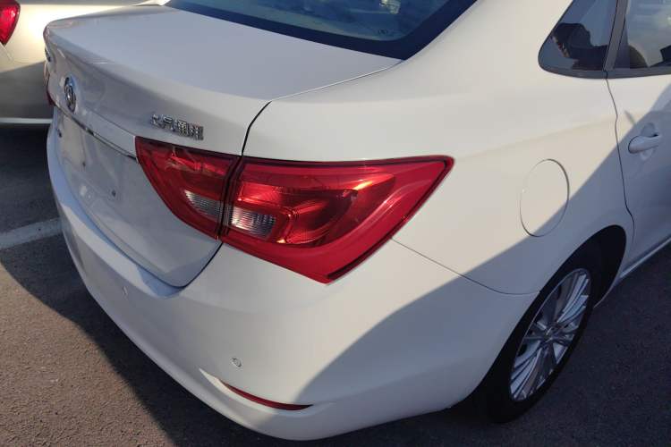 Used Buick GT 2017 15N Manual Elite Version Right Rear Taillight