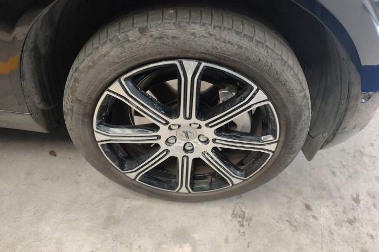 Used Volvo XC60 New Energy 2019 T8 E-Drive Hybrid Prestige Luxury Version China V Standard Right Rear Wheel Hub