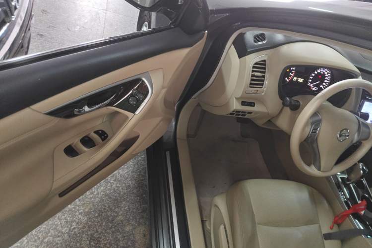 Used Nissan Teana 2013 2.0L XE Fashion Edition Driver Seat