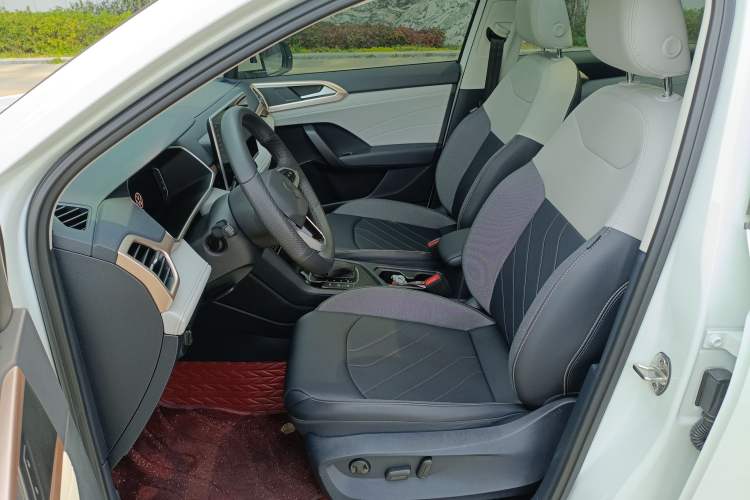 Used Volkswagen Tharu 2024 300TSI Two-Wheel-Drive Full Moon Edition Left Front Seat