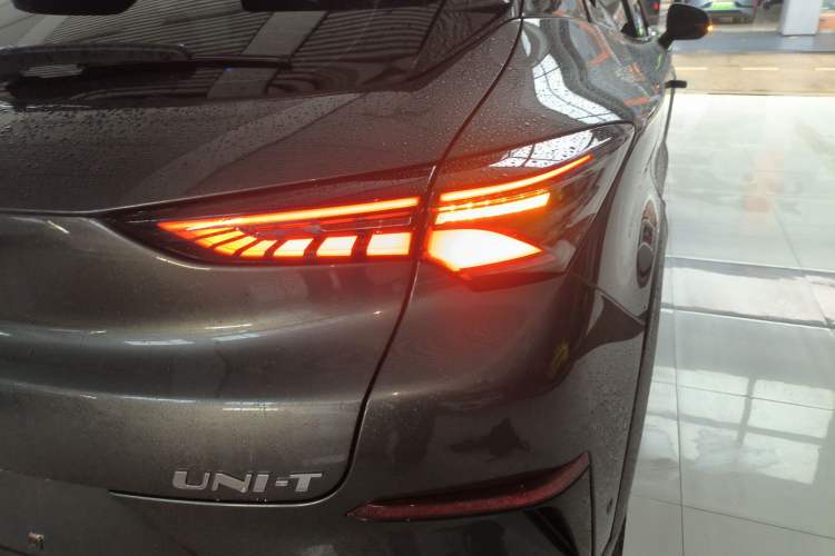 Used Changan UNI-T 2020 1.5T Flagship Version