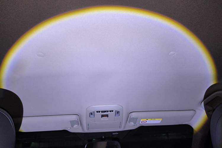 Used Toyota Highlander 2023 2.5L Smart Electric Hybrid Dual-Drive Elite Version 7 Seats Headliner