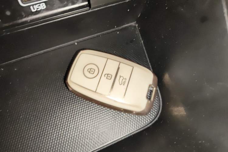 Used Kia kx1 Stonic 2019 1.4L Automatic Fun Edition China V Standard
