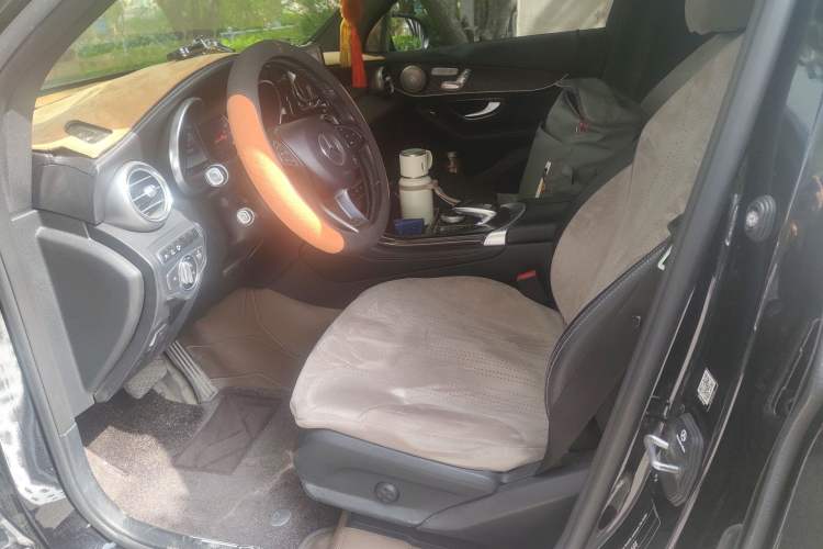 Used Mercedes-Benz GLC 2017 GLC 300 4MATIC Sport Edition Left Front Seat