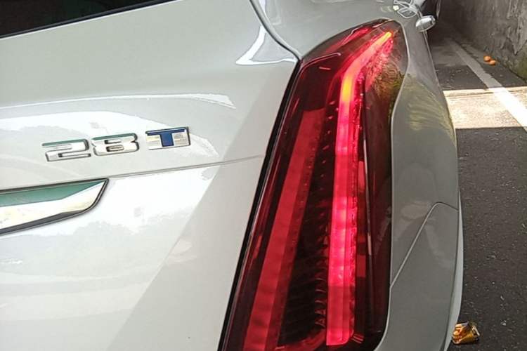 Used Cadillac XT5 2022 2.0T Two-Wheel Drive Luxury Version