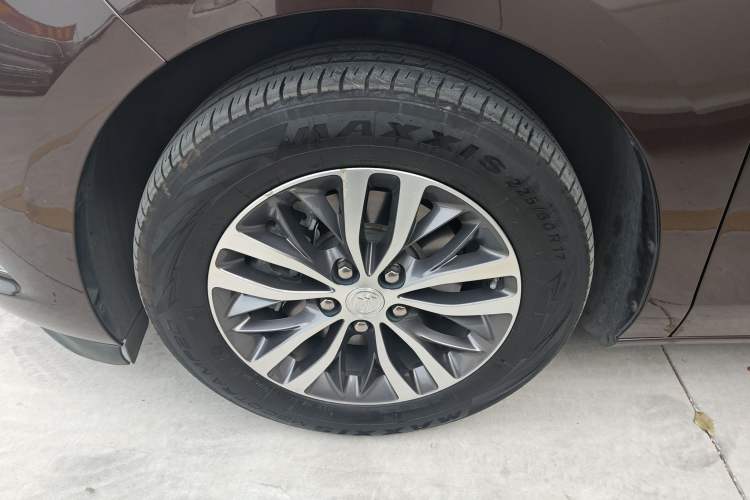 Used Buick GL8 2021 ES Landtrek 653T Comfort Edition