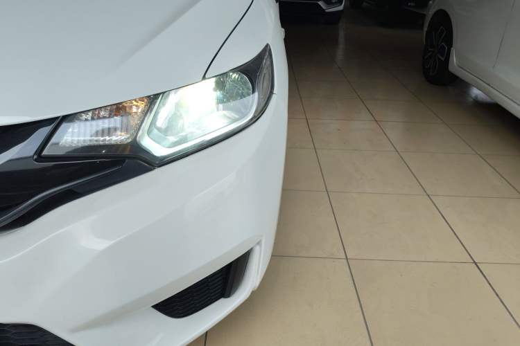 Used Honda Fit 2016 1.5L LXS CVT Comfort Sunroof Version
