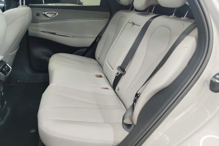 Used BYD Sealion 06 New Energy 2025 Model EV 605 Navigation Pro Edition Left Rear Seat