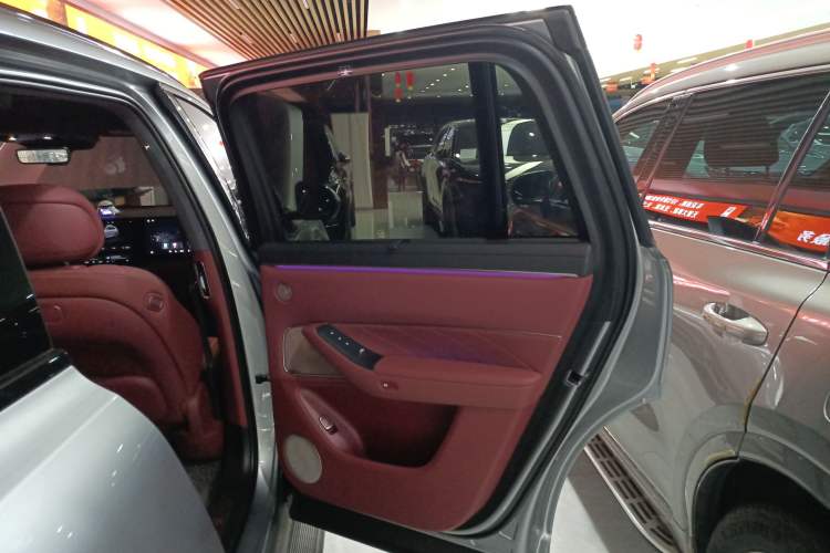 Used Hima AITO M8 2025 Extended-Range Max+ Version 53.4 kWh 5-Seater Edition