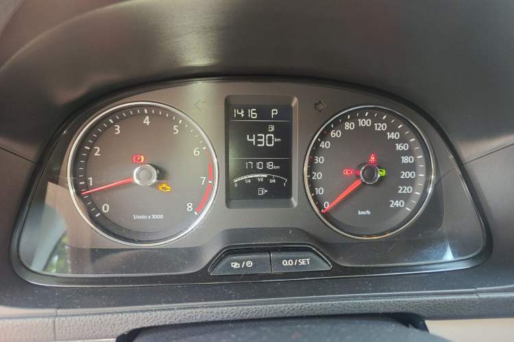 Used Volkswagen Gran Lavida 2013 1.6L Automatic Luxury Model Instrument Cluster