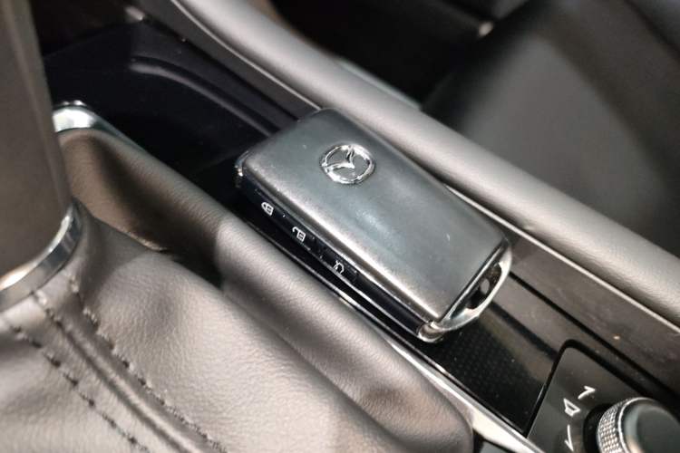 Used Mazda Mazda 3 Axela 2023 2.0L Automatic ZhiXuan Edition