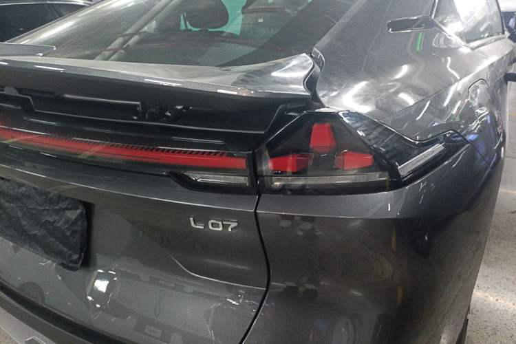 Used Deepal L07 2024 230Max Range-Extended Version
