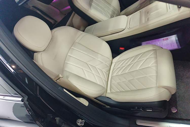 Used Nio ES6 2025 75 kWh
