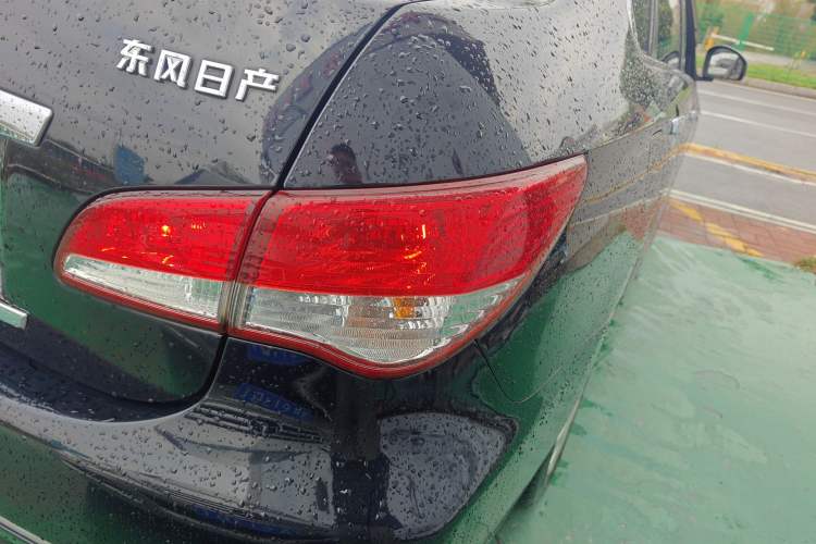 Used Nissan Sylphy 2012 Classic 1.6XE Automatic Comfort Edition Right Rear Taillight