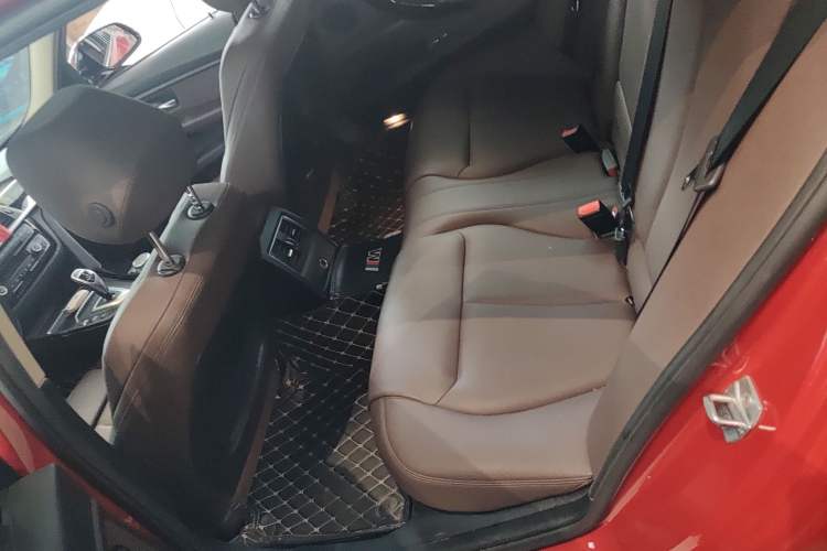 Used BMW 3 Series 2019 320Li M Sport Package Left Rear Seat