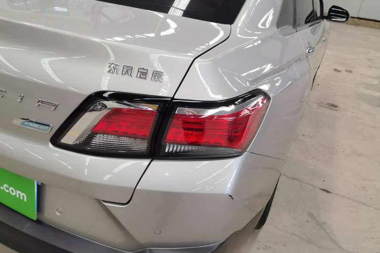 Used Venucia D60 2019 1.6L XL CVT Smart Connect Elite Edition
