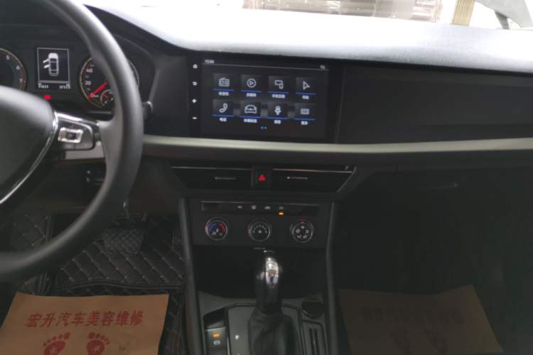 Used Volkswagen Lavida 2022 1.5L Automatic Fashion Edition Audio And AC Panel