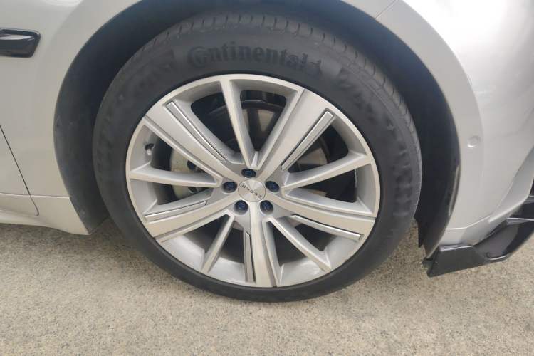 Used Zeekr 001 2022 Long-Range Dual-Motor WE Edition Right Front Wheel Hub