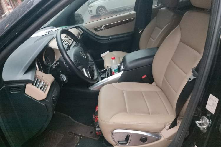 Used Mercedes-Benz R-Class 2011 R 300 L Business Model