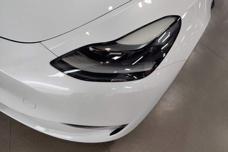 Used Tesla Model Y 2021 Long-Range All-Wheel-Drive Version 3D7