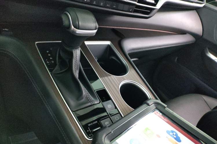 Used Toyota SIENNA 2024 2.5L Hybrid Four-Wheel Drive Luxury Edition