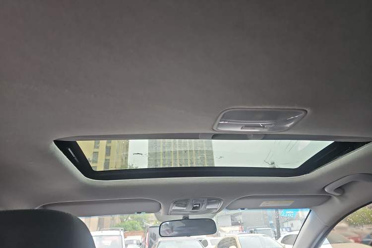 Used Hyundai Elantra (6th Generation / Lingdong) 2016 1.6L Automatic ZhiXuan – Elite Version
