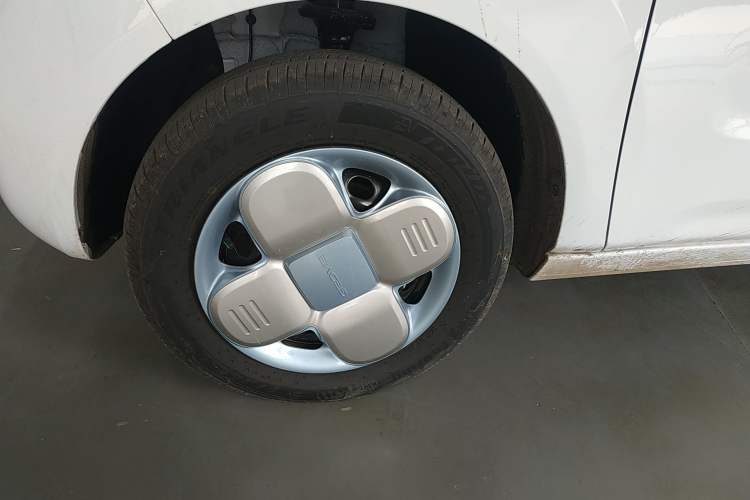 Used Geely Galaxy Panda 2024 Panda Mini 200km Endurance Bear