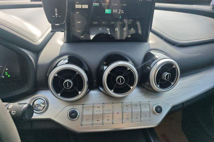 Used Wey VV7 2019 Upgraded Model 2.0T Flagship Version China VI Audio And AC Panel