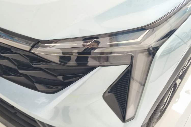 Used Geely Auto Emgrand X7 Sport 2023 Boyue COOL 1.5TD Smart Connectivity Model Left Front Headlight