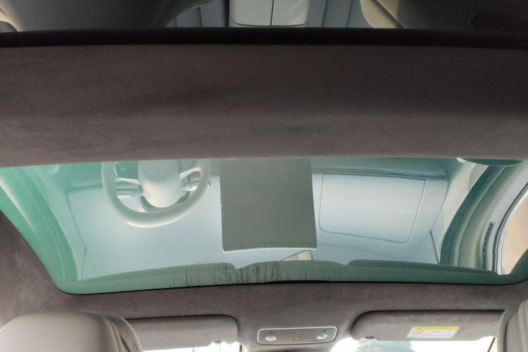 Used Hima Luxeed S7 2025 785 km Ultra Headliner