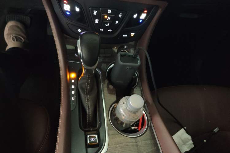 Used Buick Envision 2017 20T Two-Wheel Drive Luxury Model Gear Lever