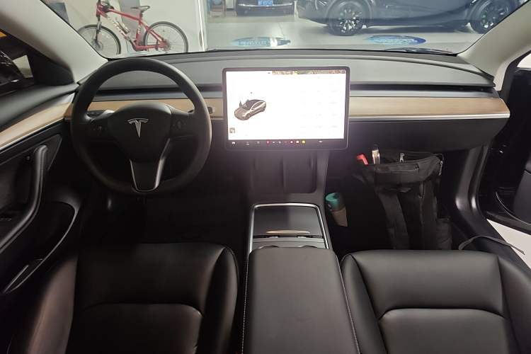 Used Tesla Model 3 2022 Rear-Wheel-Drive Version Center Console