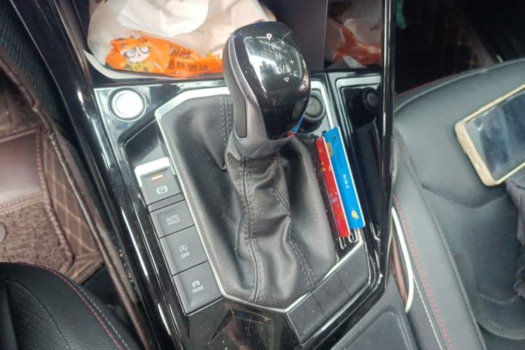 Used Volkswagen Tayron 2021 280TSI Two-Wheel Drive Luxury Smart Connectivity Version Gear Lever