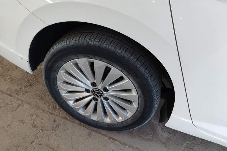 Used Volkswagen Lavida 2021 1.5L Automatic Comfort Edition
