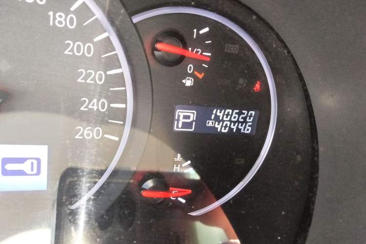 Used Nissan Quest 2015 3.5L SL
