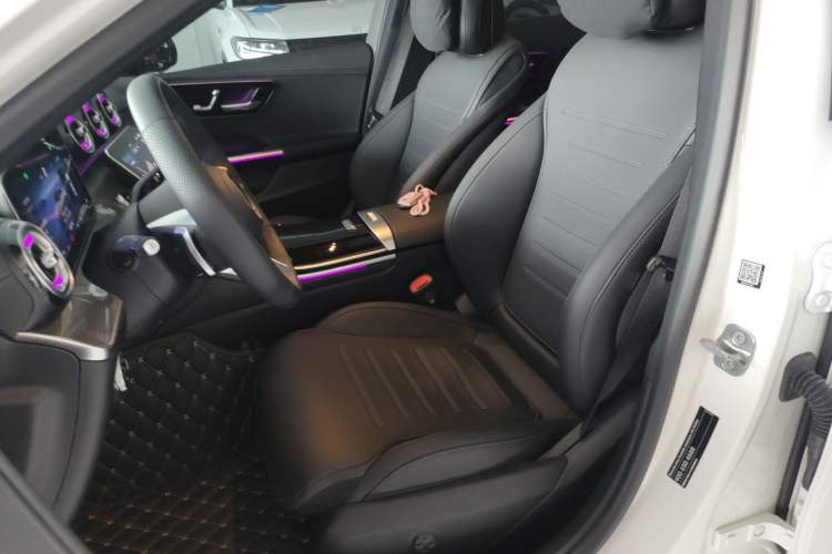 Used Mercedes-Benz C-Class 2024 Second Facelift C 260 L Sport Edition Left Front Seat