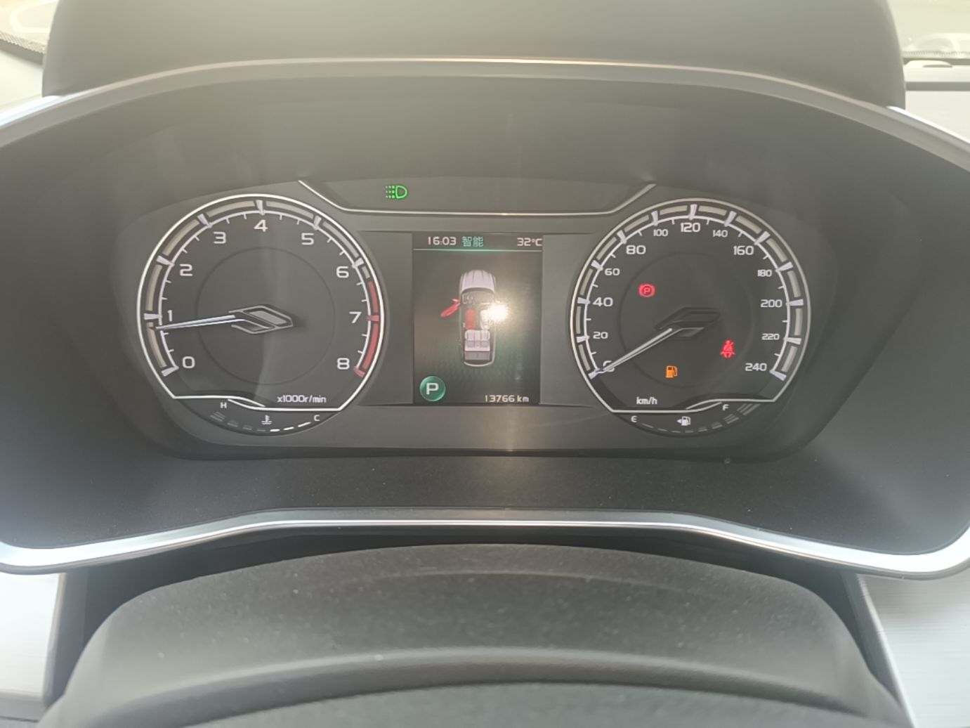 Geely Auto Coolray 2023 1.5T DCT Platinum Edition — снимка 14
