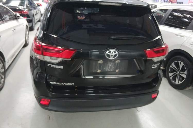 Used Toyota Highlander 2021 2.0T Four-Wheel Drive Elite Edition 7-Seater Rear